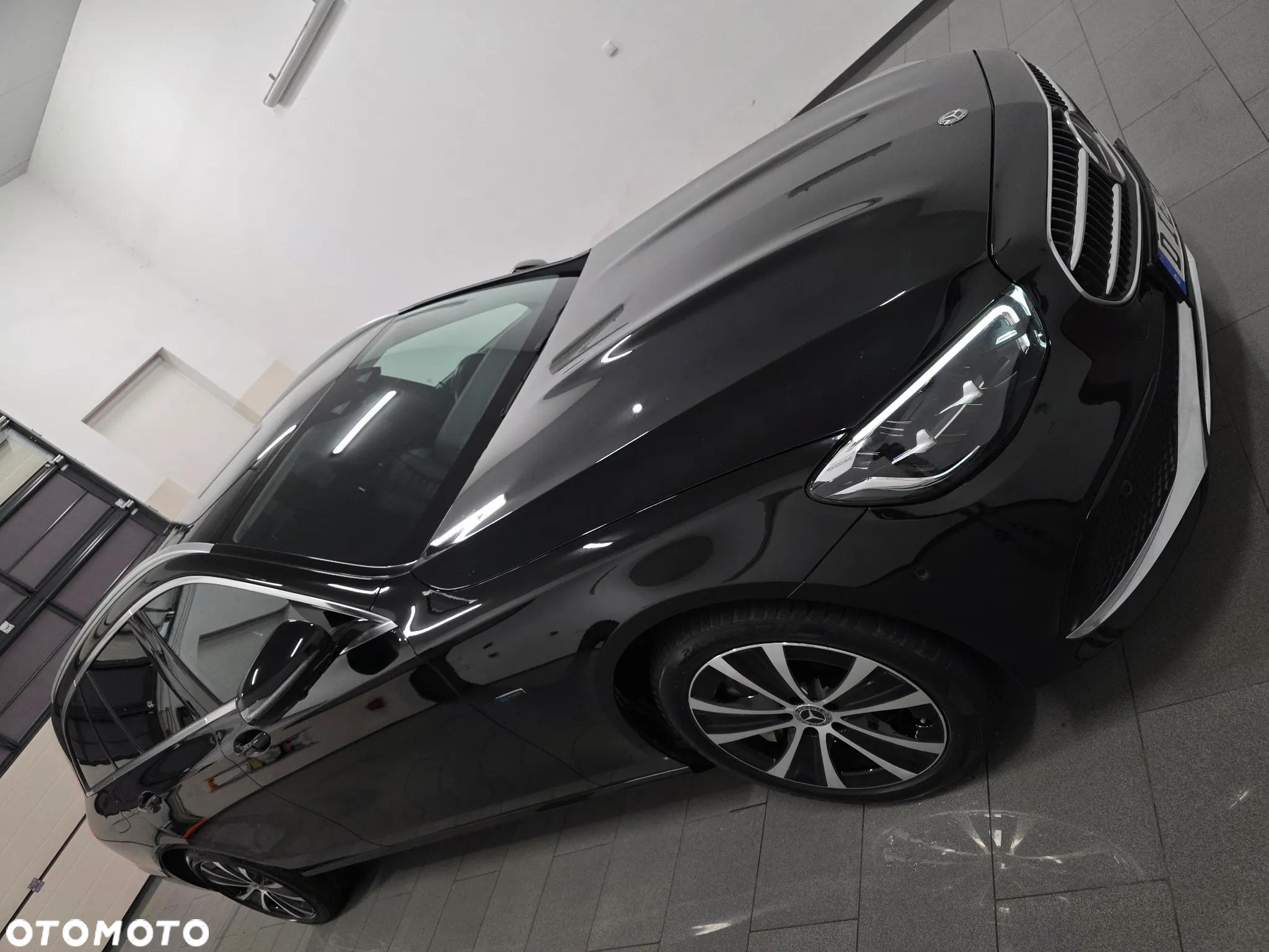 Mercedes-Benz Klasa E 300 de 9G-TRONIC Exclusive - 3