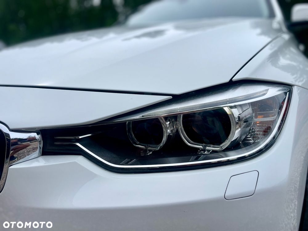 BMW Seria 3 318d DPF Edition Sport - 36