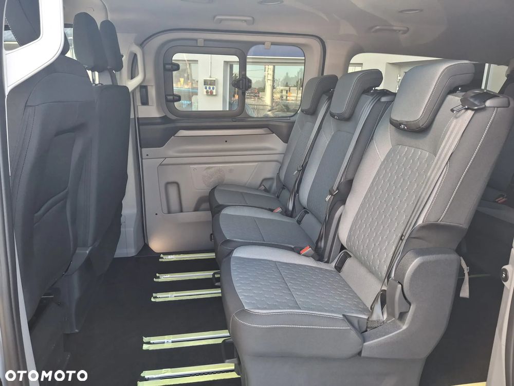 Ford Tourneo Custom 320 L2H1 VA Autm TitaniumX - 9
