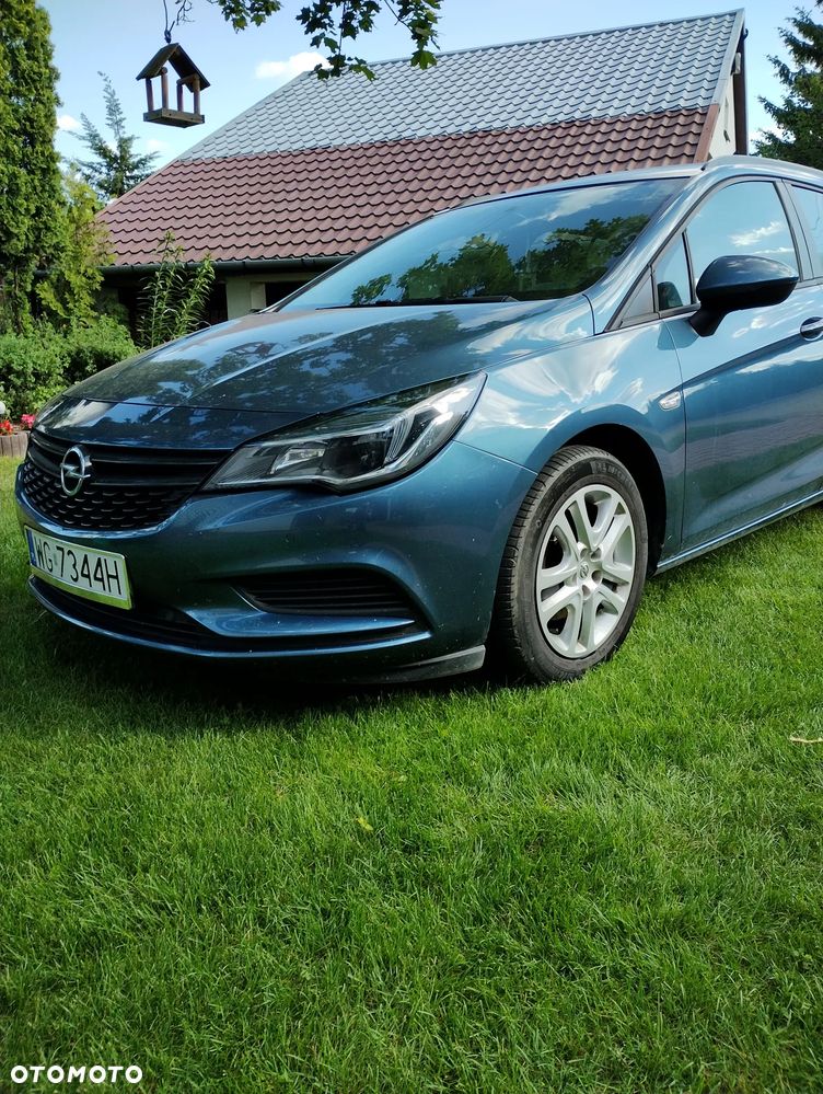 Opel Astra 1.6 CDTI Sport - 1
