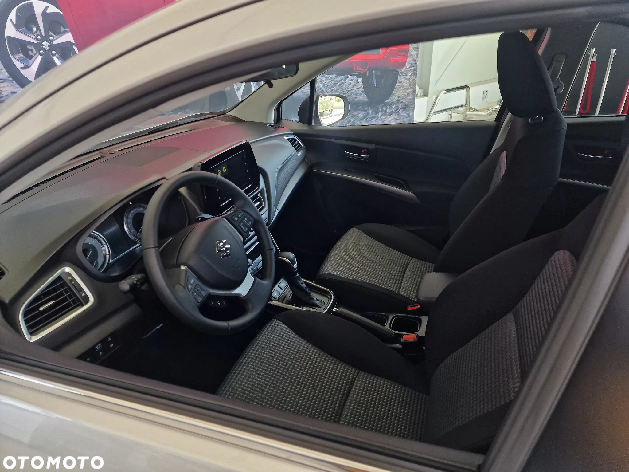 Suzuki SX4 S-Cross 1.5 DualJet Hybrid Premium AGS - 6