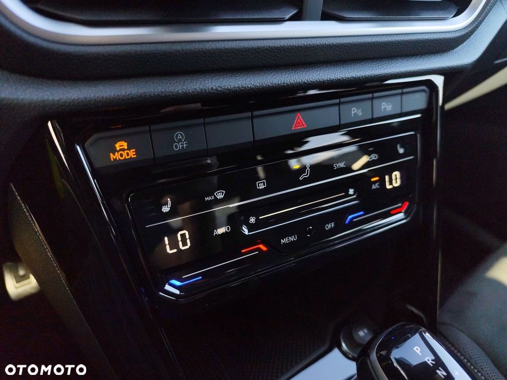 Volkswagen T-Roc 1.5 TSI R-Line DSG - 24