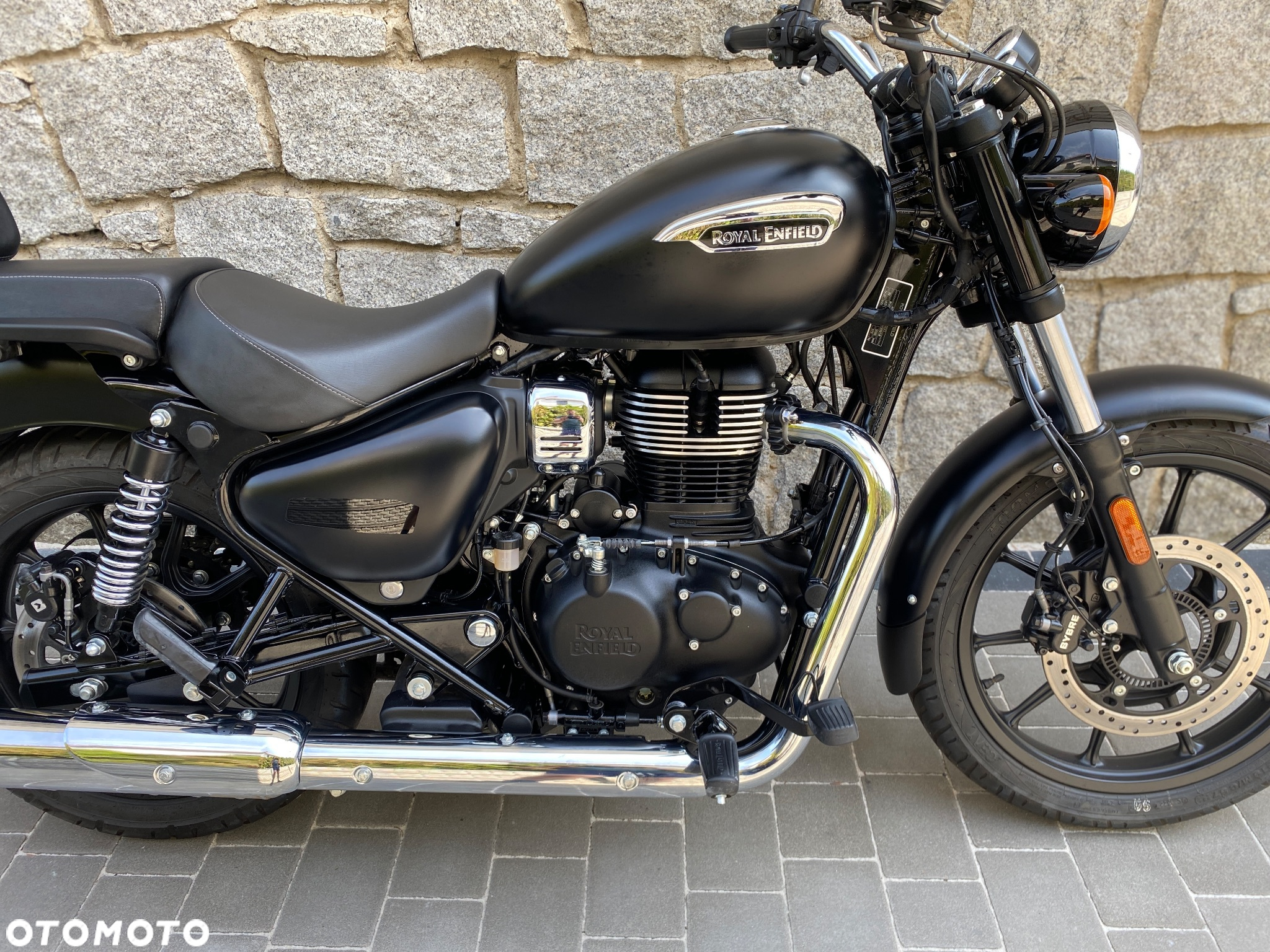 Royal Enfield Meteor - 8