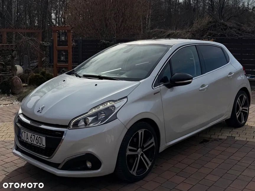Peugeot 208 - 2
