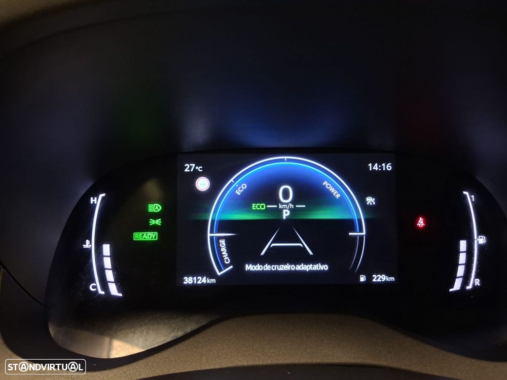 Toyota Yaris Cross 1.5 HDF Comfort Plus - 30