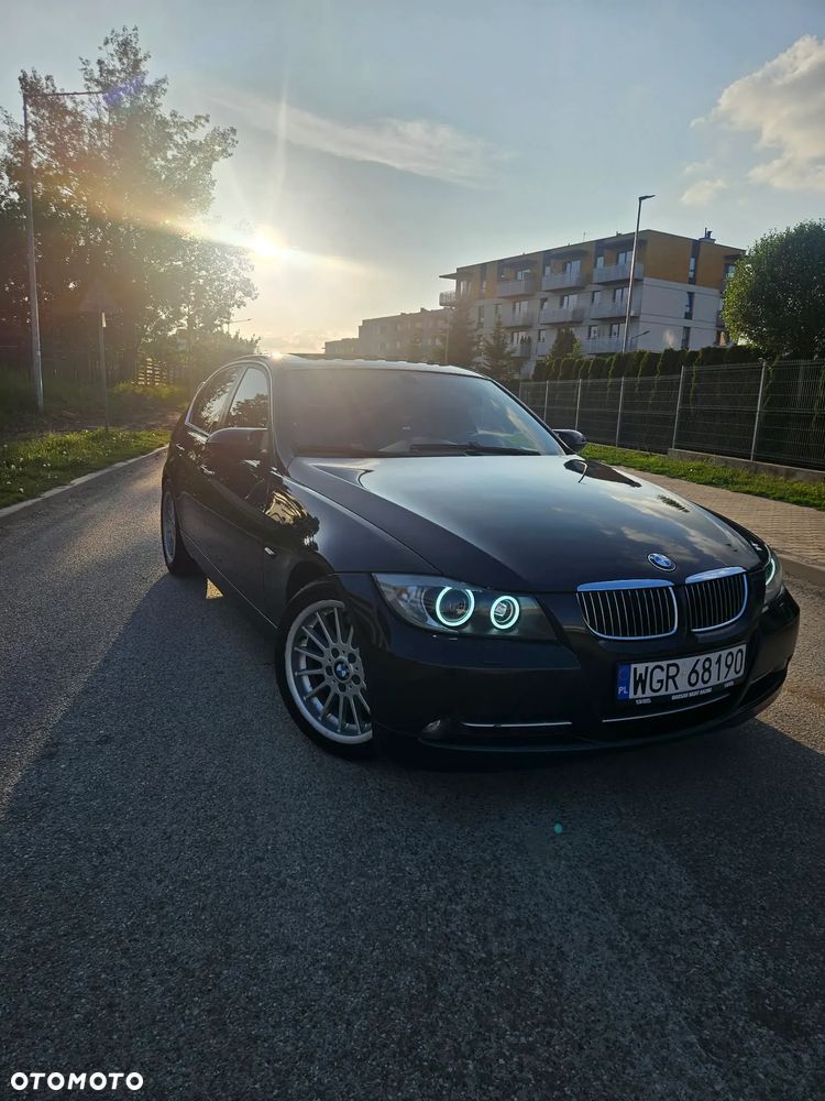 BMW Seria 3 330i - 2
