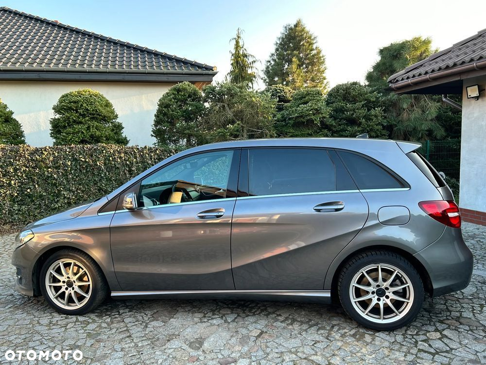 Mercedes-Benz Klasa B 200 (CDI) d 4Matic 7G-DCT Style - 26