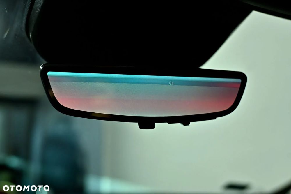 Cadillac Escalade - 37