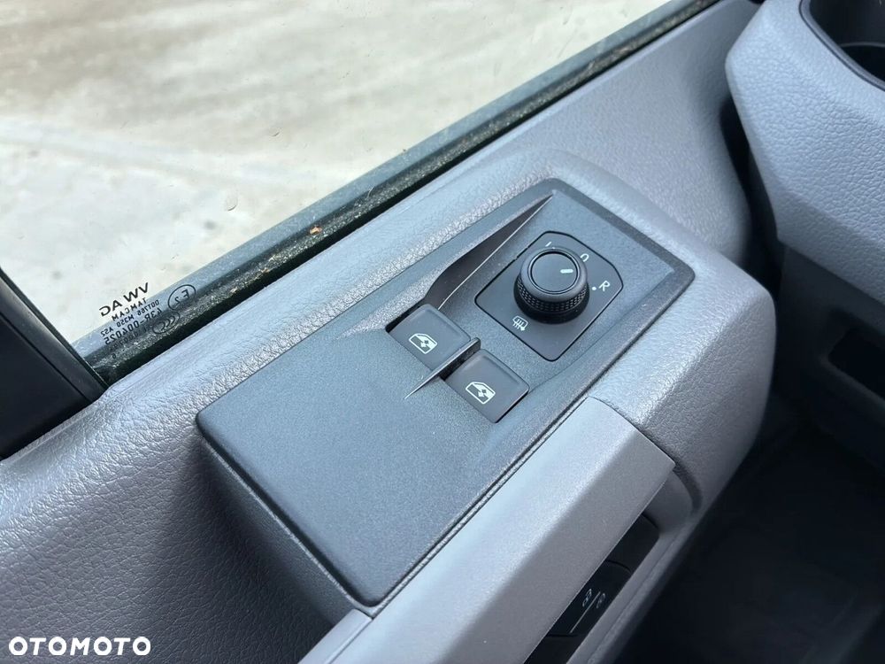 Volkswagen Crafter 35 Furgon L4H3, 2.0 TDI 177 KM, r. o. 4490mm, Wysoki dach - 32