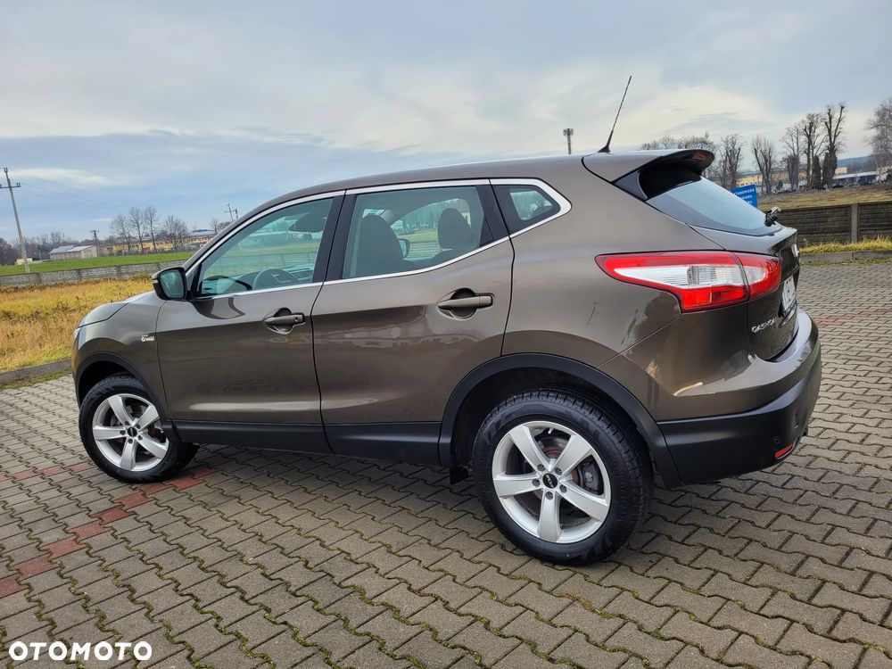 Nissan Qashqai 1.2 DIG-T N-Vision - 35