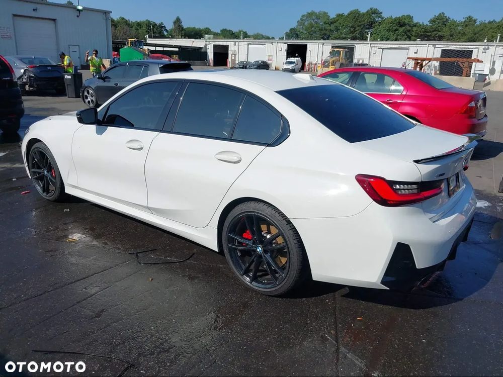 BMW Seria 3 330i xDrive M Sport sport - 4