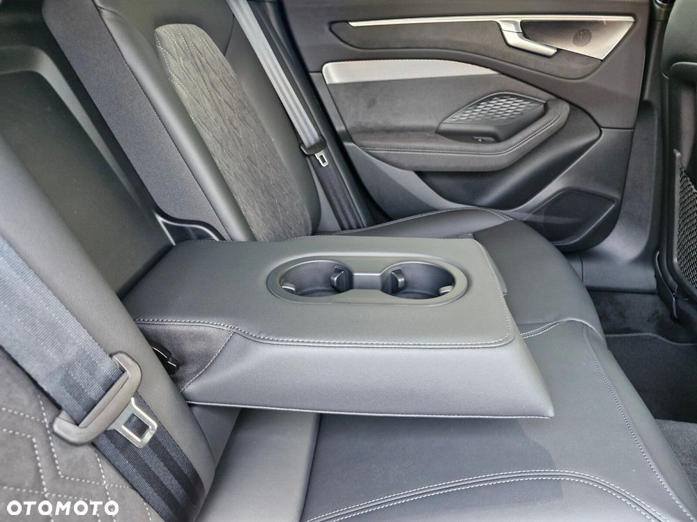 Audi A6 Avant - 26