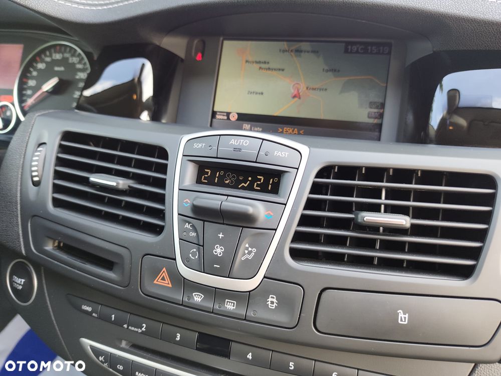 Renault Laguna dCi 180 FAP Initiale - 25