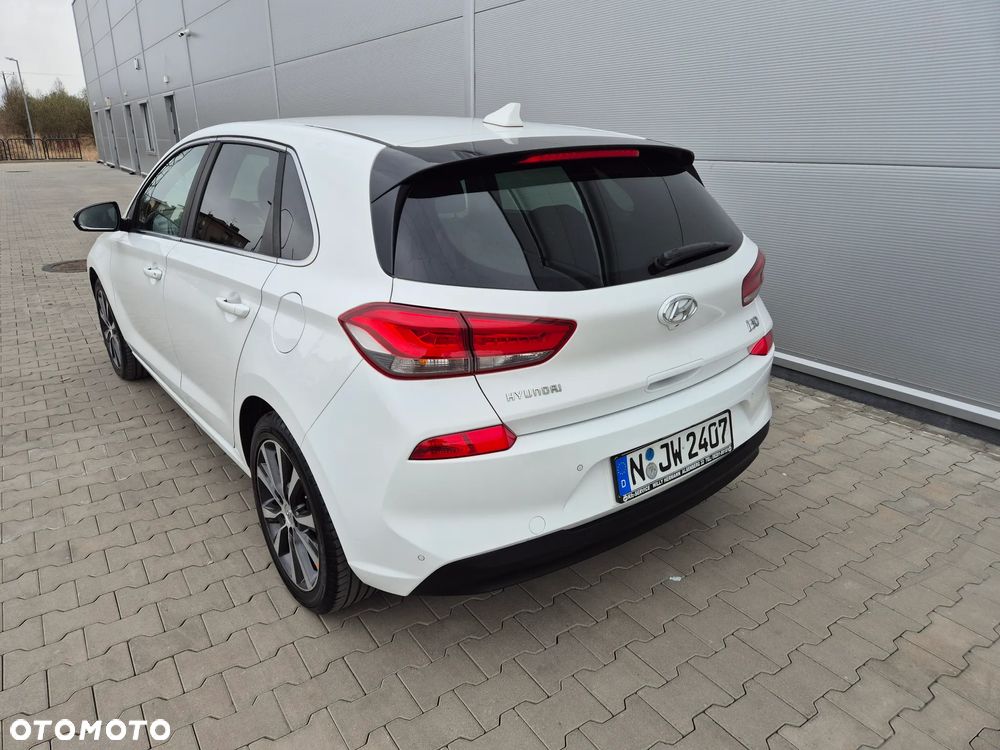 Hyundai i30 1.4 T-GDI Premium - 9