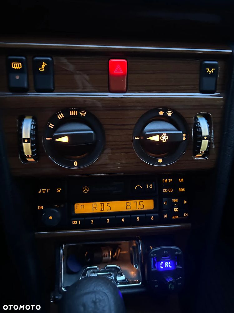 Mercedes-Benz W124 (1984-1993) - 16