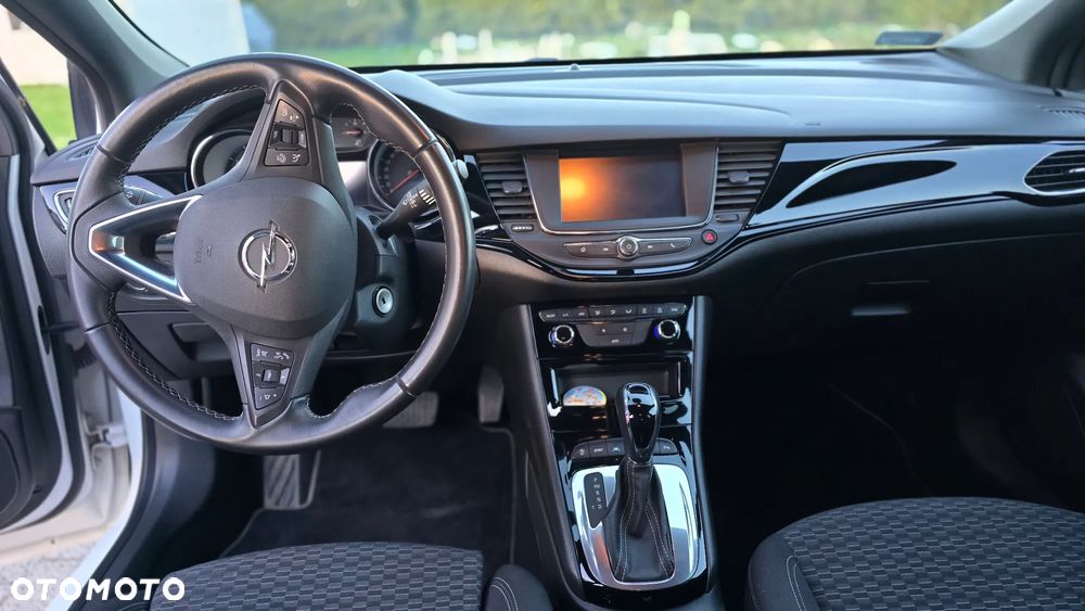 Opel Astra 1.4 T Dynamic S&S - 15