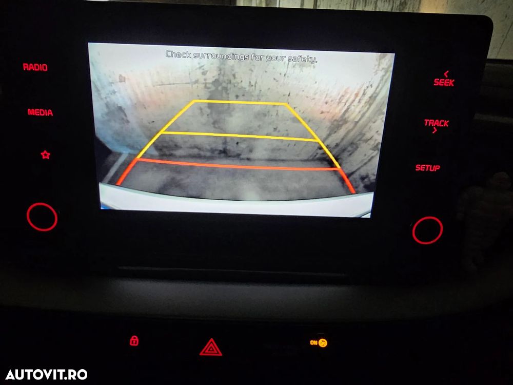 Kia Ceed - 16