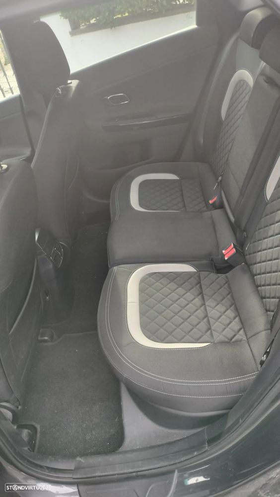 Kia Ceed SW 1.6 CRDi GT Line - 12