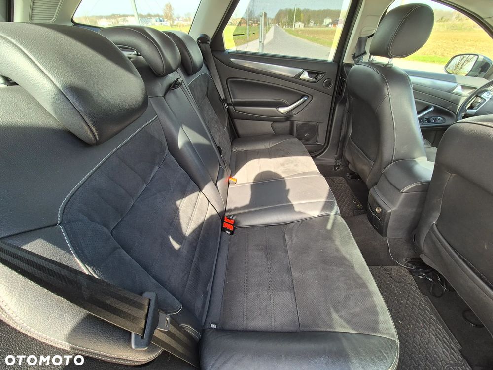 Ford Mondeo 2.0 TDCi Titanium S - 32