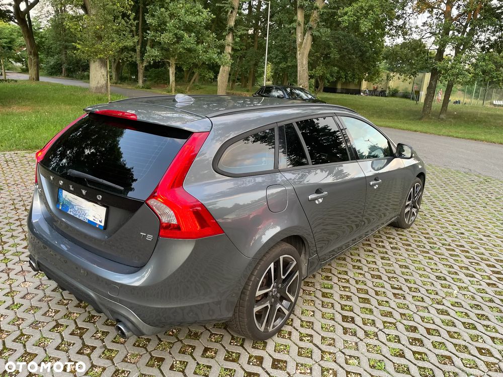 Volvo V60 T5 Geartronic R-Design - 7