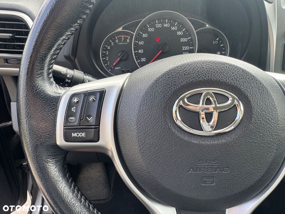 Toyota Verso S 1.33 Premium - 17