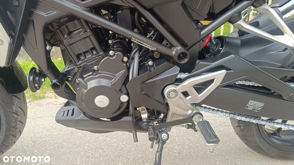 Honda CB - 17