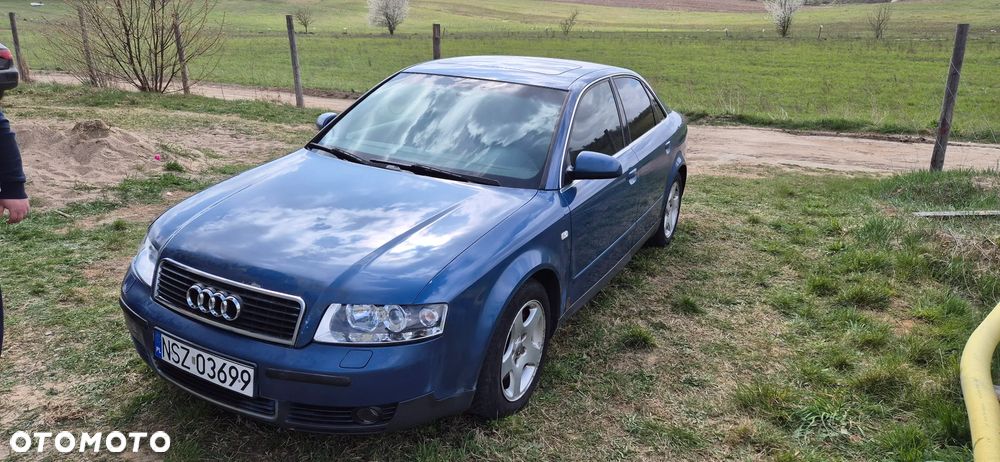 Audi A4 Limousine - 3