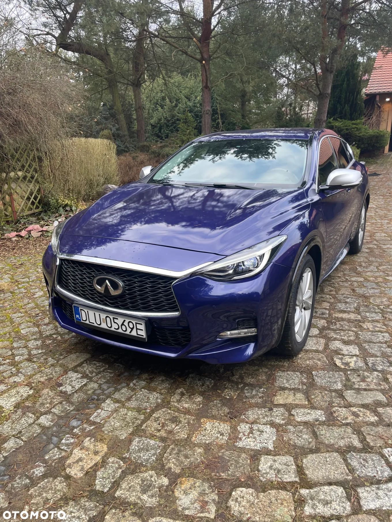 Infiniti Q30 1.6t - 1