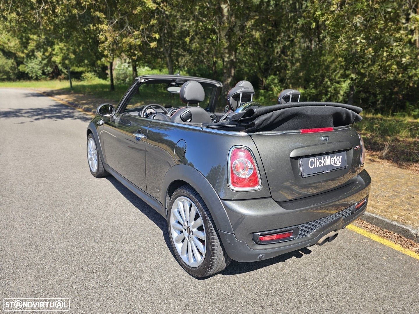 MINI Cabrio John Cooper Works - 34