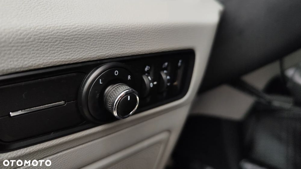 Maxus Deliver 9 - 34