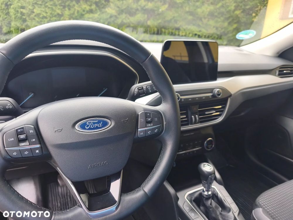 Ford Focus 1.0 EcoBoost Start-Stopp-System TITANIUM STYLE - 17