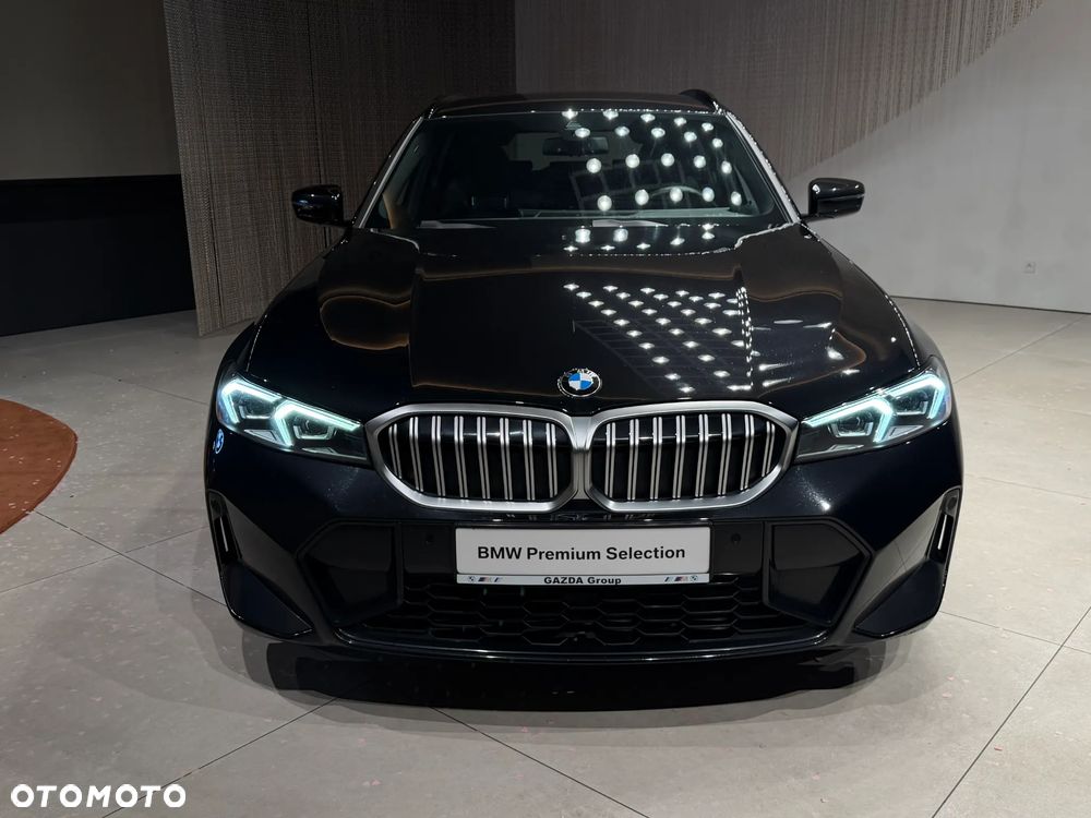 BMW Seria 3 320d xDrive mHEV M Sport - 2