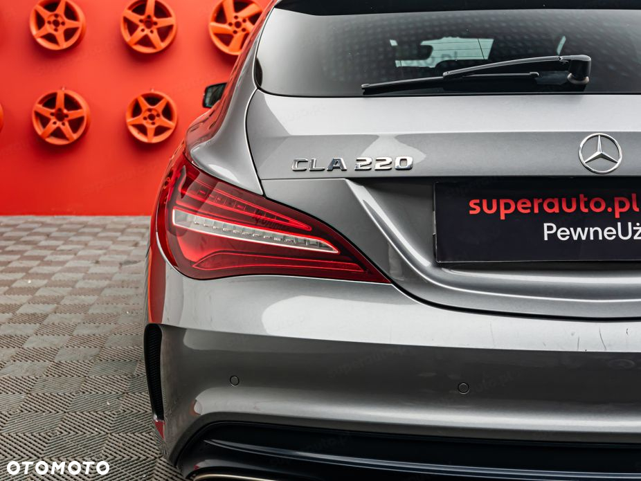Mercedes-Benz CLA 220 4-Matic AMG Line - 25
