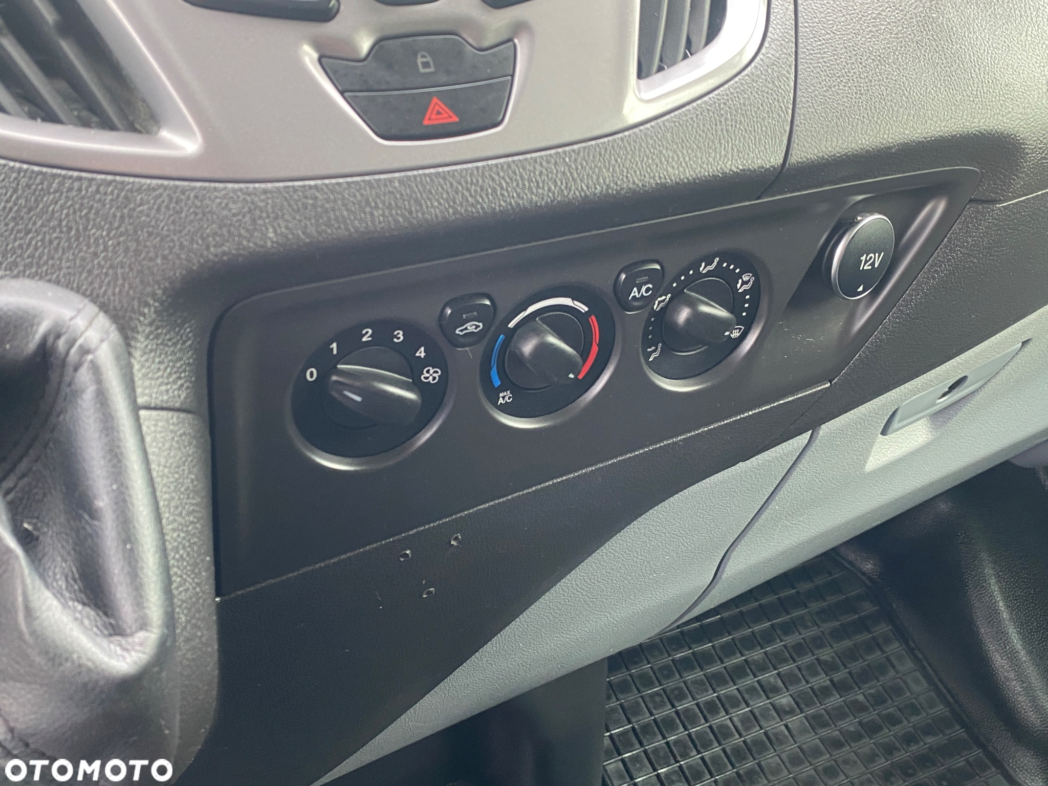 Ford TRANSIT CUSTOM - 20