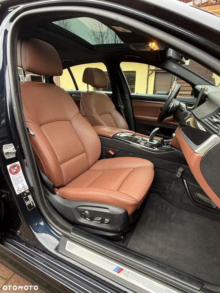 BMW Seria 5 520d Sport-Aut - 29