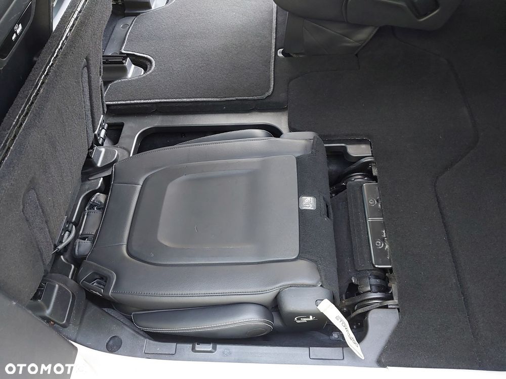 Chrysler Pacifica - 38