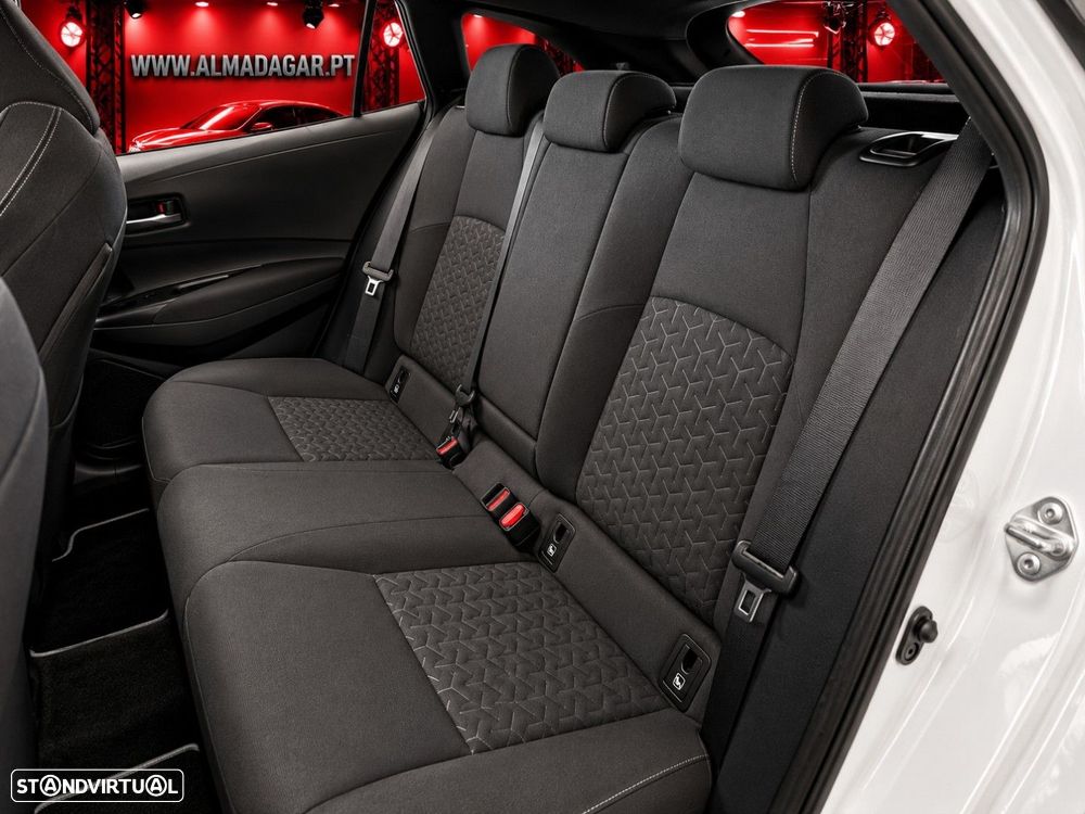 Toyota Corolla 1.8 Hybrid Comfort - 12