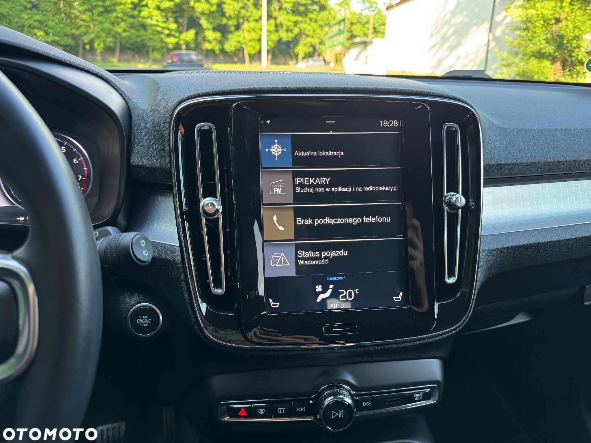 Volvo XC 40 T3 Momentum - 16