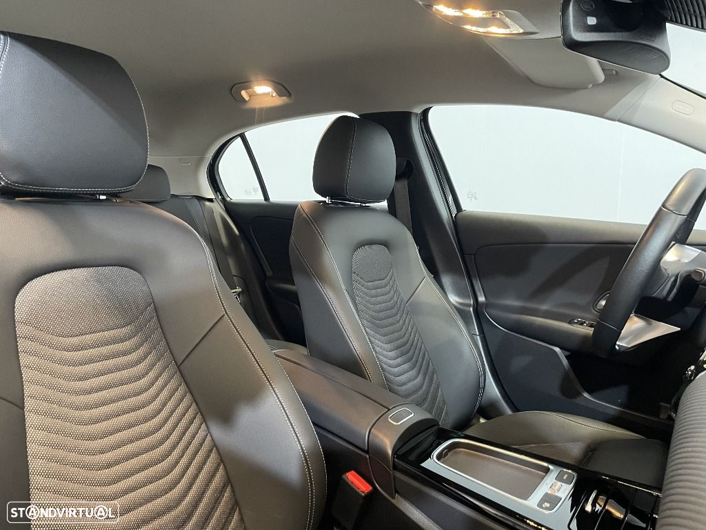 Mercedes-Benz A 250 e - 18