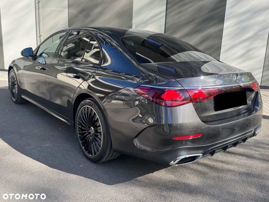 Mercedes-Benz Klasa E 220 d mHEV 4-Matic AMG 9G-Tronic - 4