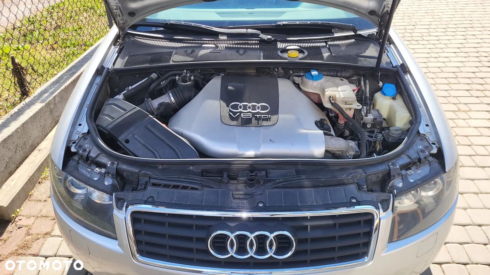 Audi A4 Cabrio 2.5 TDI - 14