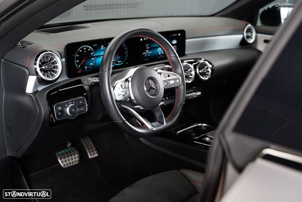 Mercedes-Benz CLA 250 e Shooting Brake AMG Line - 24