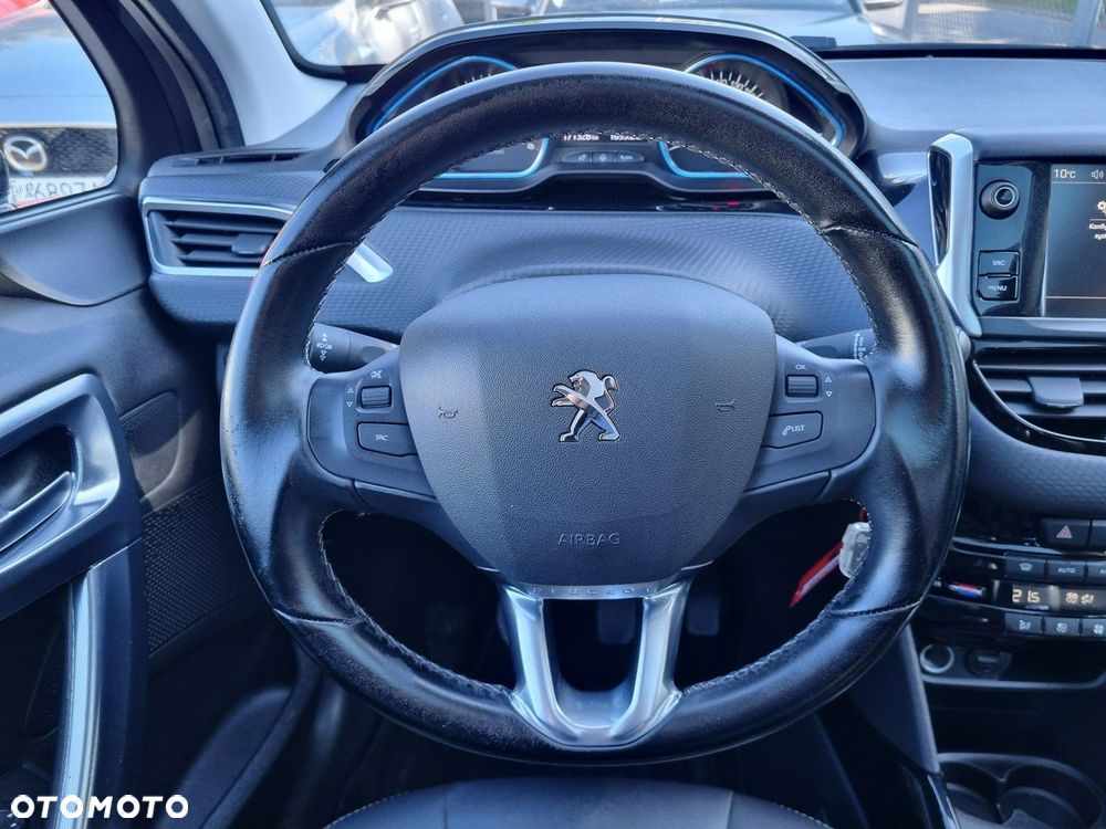 Peugeot 2008 1.5 BlueHDi Allure S&S - 15