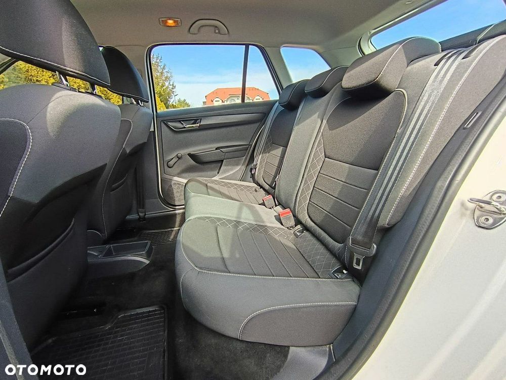 Skoda Fabia 1.0 TSI Ambition - 36