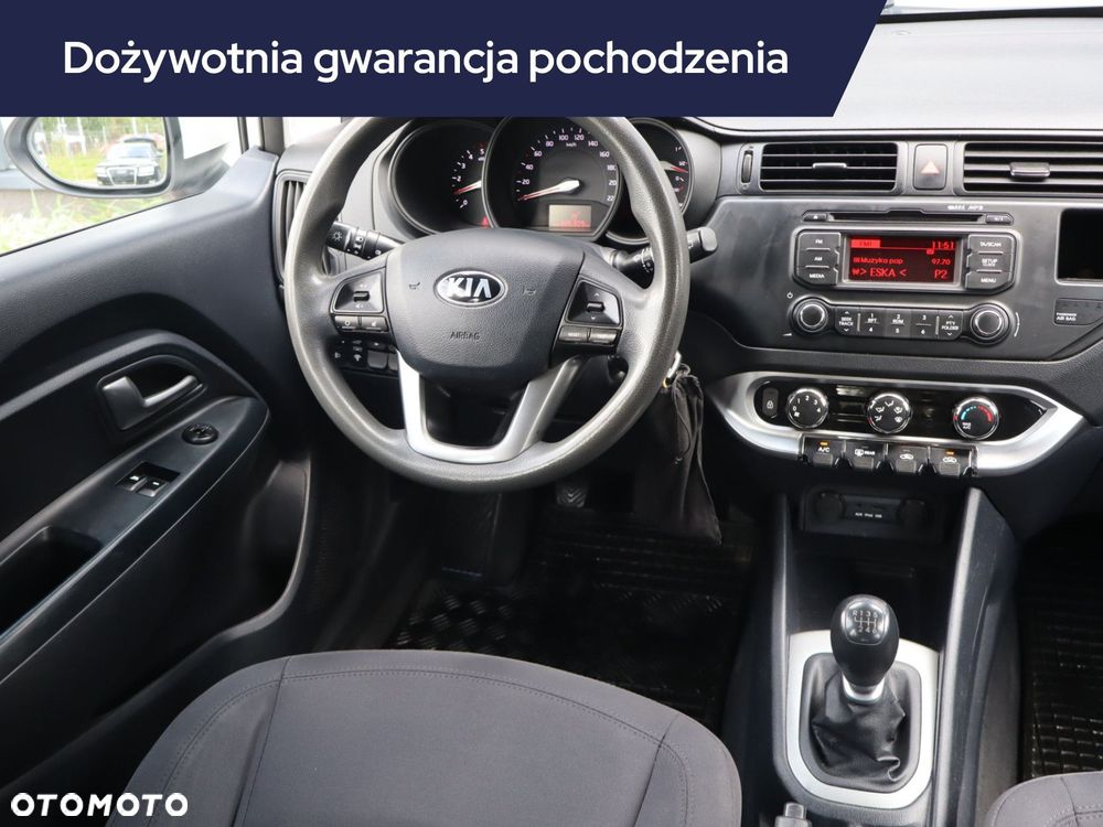 Kia Rio - 9