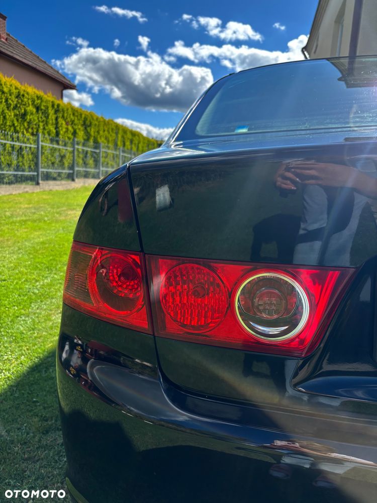 Honda Accord 2.0 i Automatik Sport - 4