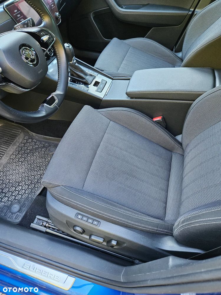 Skoda Superb 2.0 TSI Ambition DSG - 9