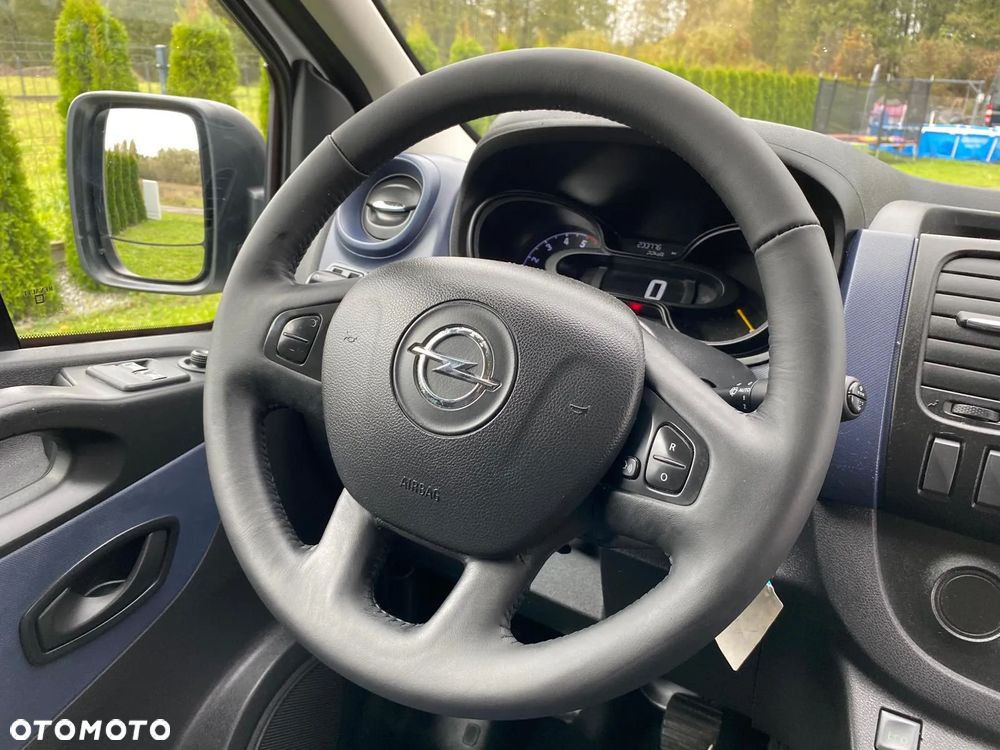 Opel VIVARO - 17