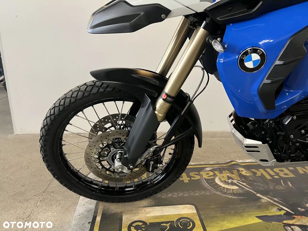 BMW F - 26