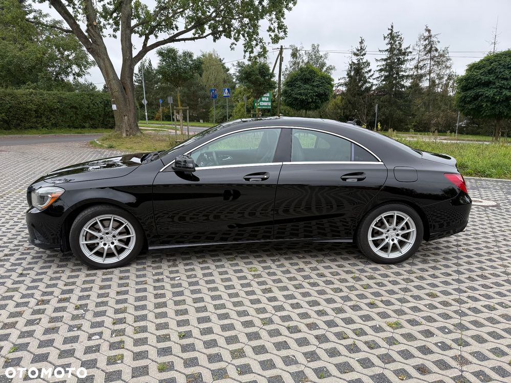 Mercedes-Benz CLA 250 7G-DCT AMG Line - 3